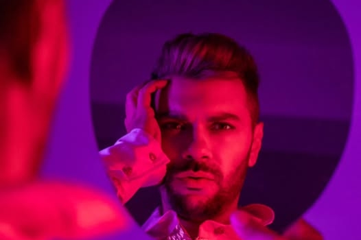 ΔΕΙΤΕ ΑΥΤΗΝ ΤΗΝ ΤΕΤΑΡΤΗ 11