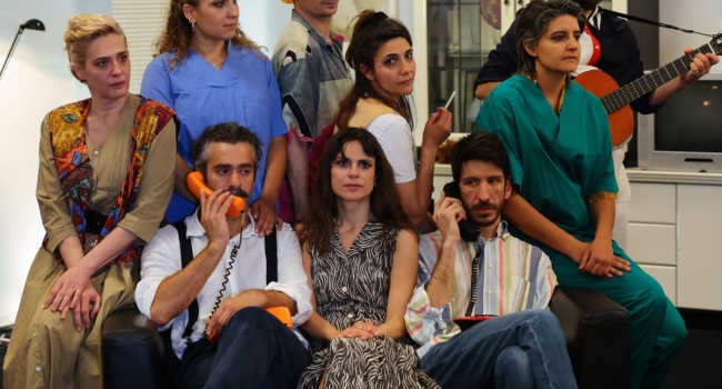 GUEST STARS για λίγες ακόμα παραστάσεις
