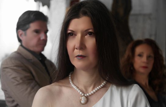 Είναι αυτή η ΔΕΣΠΟΙΝΙΣ ΤΖΟΥΛΙΑ; 2ος χρόνος