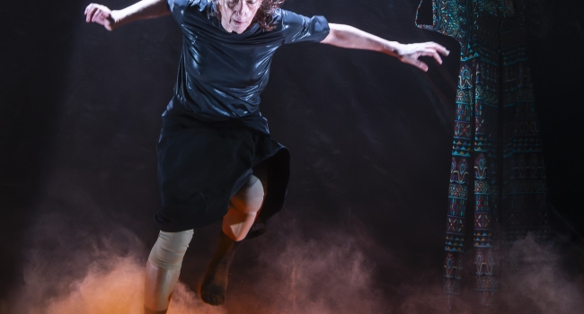 MOUNTAIN για 4 παραστάσεις