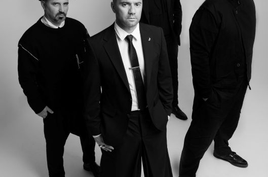 ONIRAMA - νεο single - ΕΜΕΝΑ ΝΑ ΘΥΜΑΣΑΙ