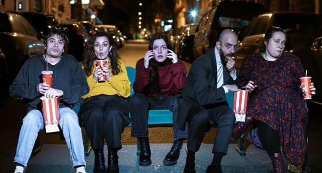 ΤΕΛΟΣ ΤΟ ΘΕΑΤΡΟ