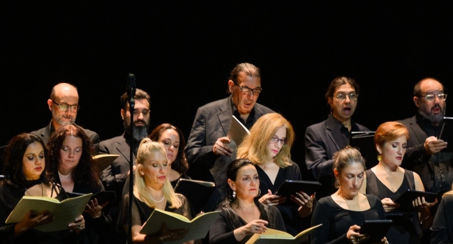 ΤΡΕΙΣ ΘΕΑΤΡΙΚΟΙ ΜΥΘΟΙ – ΜΑΝΟΣ ΧΑΤΖΙΔΑΚΙΣ