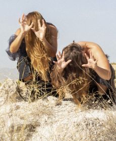 Α(ν)ΤΙ (παράσταση χορού βασισμένη στην Αντιγόνη του Σοφοκλή) 