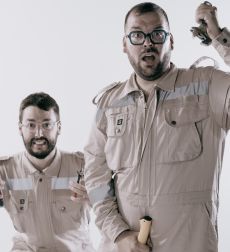 ΟΛΑ ΜΟΝΟΙ ΜΑΣ 