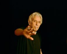 JOHN CALE  His Lifetime Story Έρχεται στις 19 Ιουνίου στο Ηρώδειο 