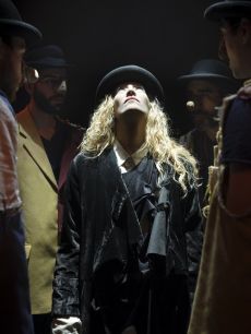 ΠΕΡΙΜΕΝΟΝΤΑΣ ΤΟΝ ΓΚΟΝΤΟ 2η εκδοχή 