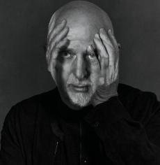 Η ΕΠΙΣΤΡΟΦΗ ΤΟΥ PETER GABRIEL 