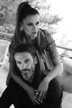 Σοφία Καζαντζιάν & Μάριος Ιορδάνου  ΜΑΥΡΟΙ ΠΙΝΑΚΕΣ 