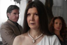 Είναι αυτή η ΔΕΣΠΟΙΝΙΣ ΤΖΟΥΛΙΑ; 2ος χρόνος 