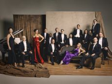 Οι  PINK MARTINI σε ένα μεγάλο καλοκαιρινό party 