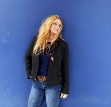 Ευανθία Ρεμπούτσικα | Αφιέρωμα στον Βαγγέλη Παπαθανασίου 
