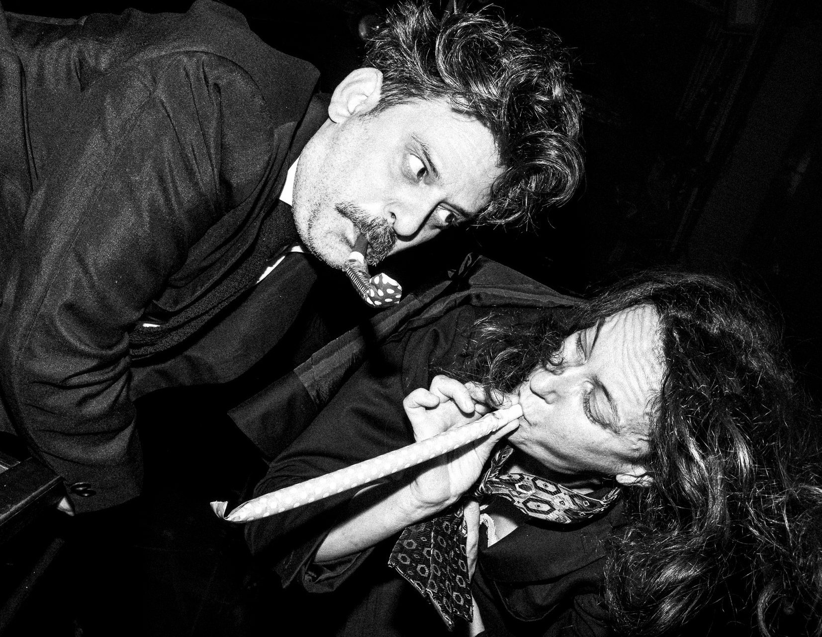 Dynami tis synitheias 2