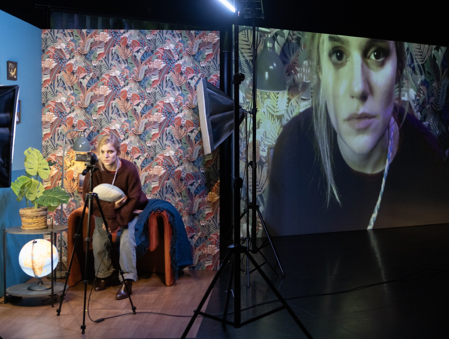 GIRLSBOYS DESPINA SPYROU 01759 copy 1