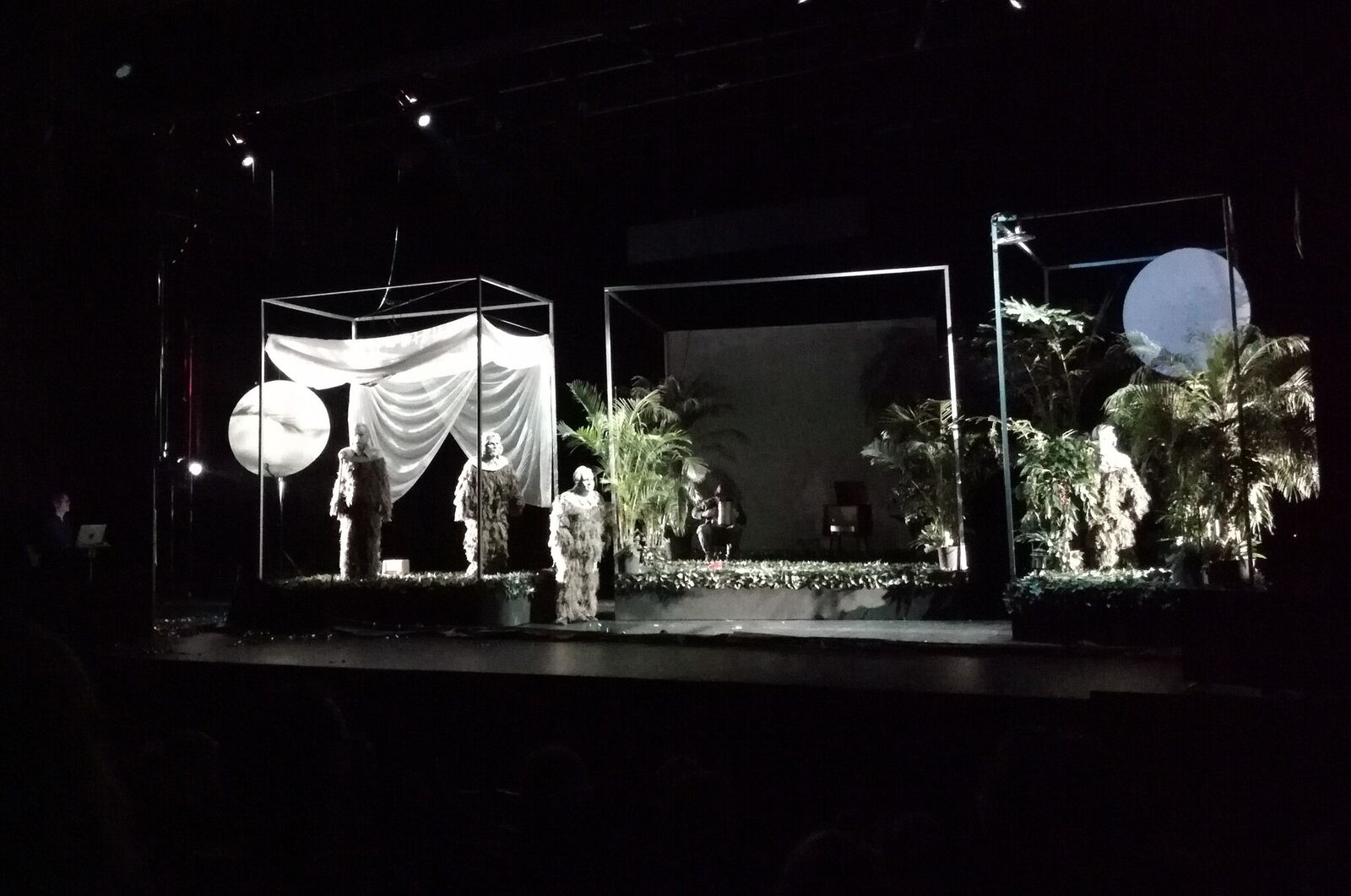Mapa Teatro ApoxairetismosCamille Barnaud
